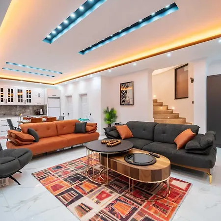 Hilton Villa